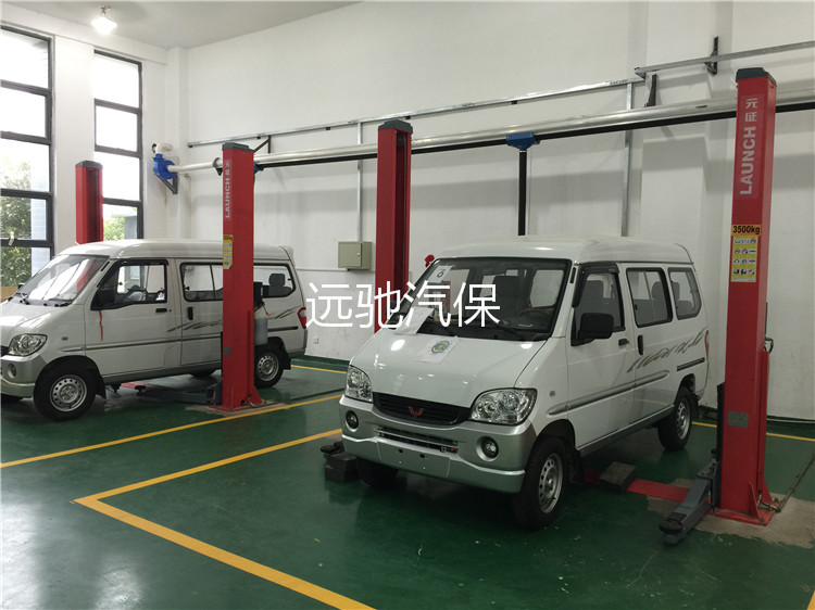 柳州二职校汽车整车实训室-2