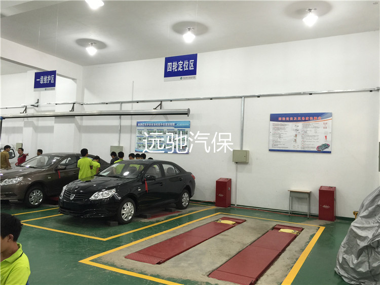 柳州二职校汽车整车实训室-3